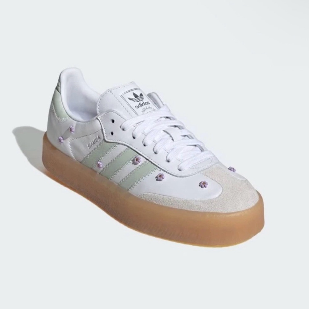 Adidas Sambae Sneaker in Off White/Linen Green - Picture 2 of 4